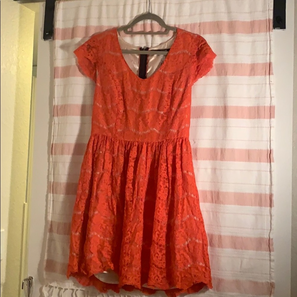 Cute orange dress, only worn a few times!